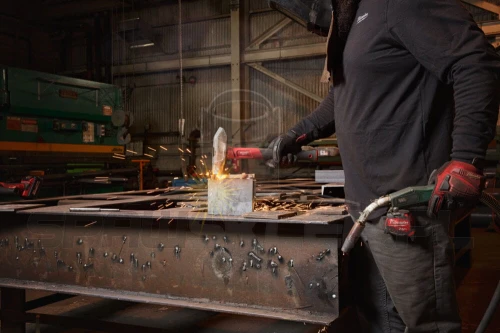 Młotek krzyżowy z włókna szklanego 1,81kg Milwaukee 4932498308